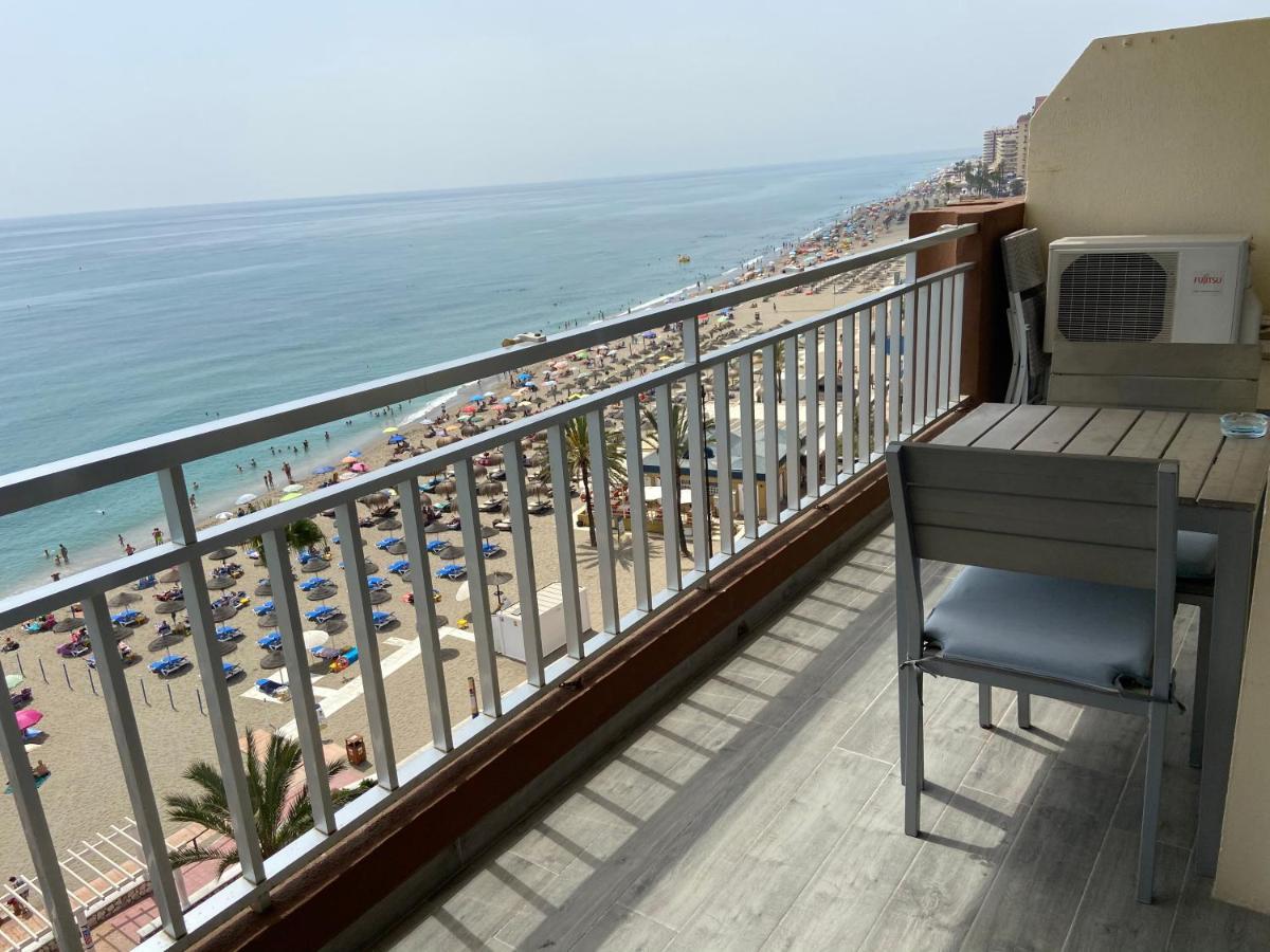 פואנגירולה Mediterranean Suite First Line Beach Costa Del Sol מראה חיצוני תמונה